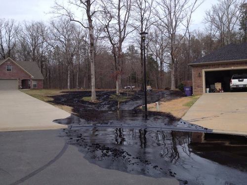 Oil Sands spilling from Exxon pipeline, March 29, 2013 