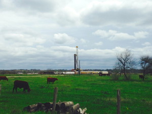 2014-03-16 Eagle Ford Shale - Fracking Rig
